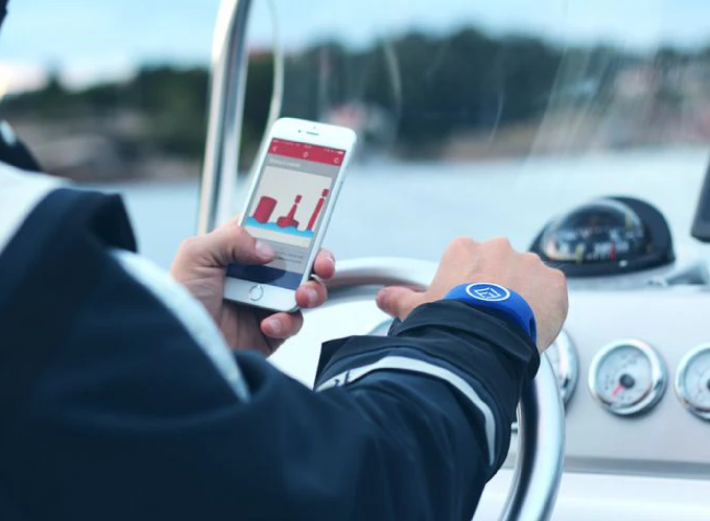 FELL Marine MOB+ xBAND Pink Wristband - Marine-Grade Silicone Holder for xFOB Wireless Man Overboard Safety Device (72.380.305)