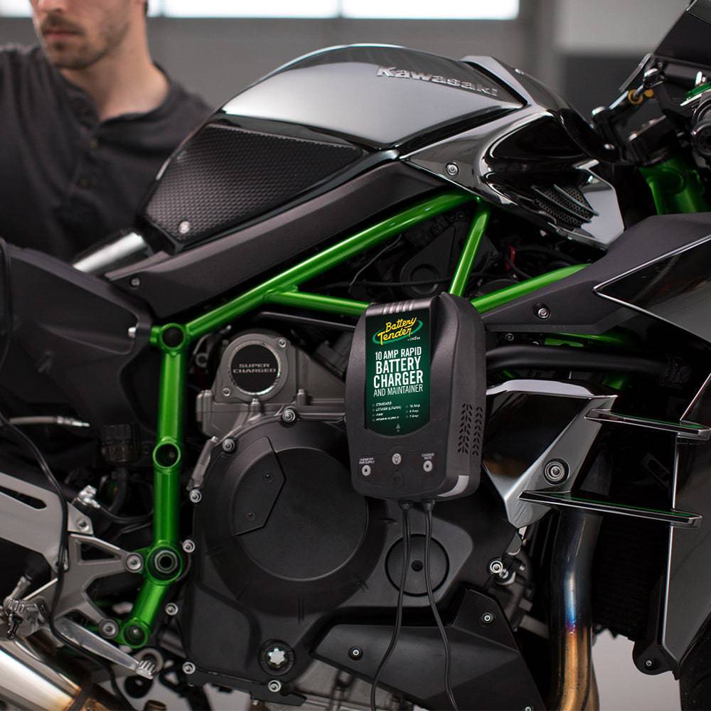 Battery Tender 12V 10/6/2 Amp Selectable Chemistry Battery Charger with Wi-Fi (022-0229-DL-WH)